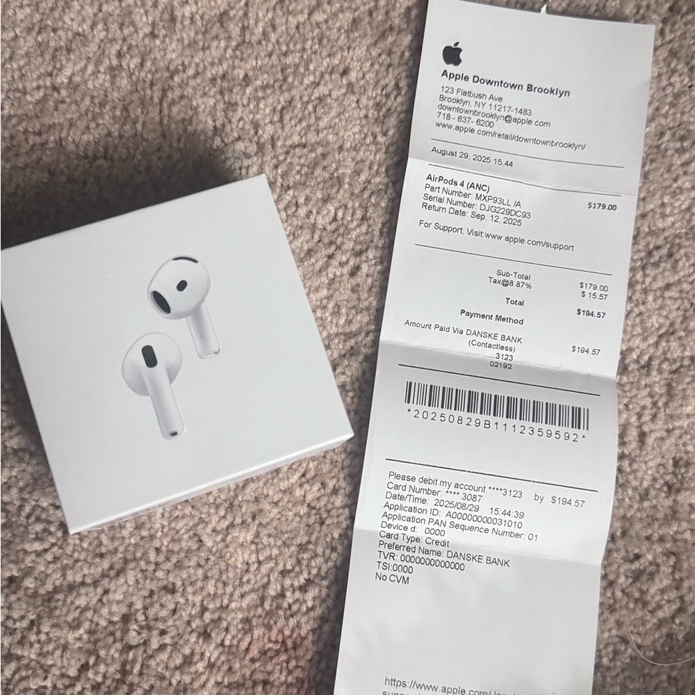 Apple AirPods 4 with Noise Cancellation